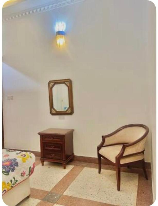 Majids Apartment - image 11