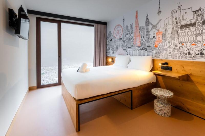 easyHotel Valencia Ciutat Vella - image 5