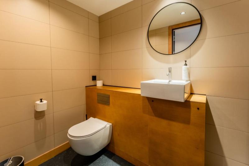 easyHotel Valencia Ciutat Vella - image 16