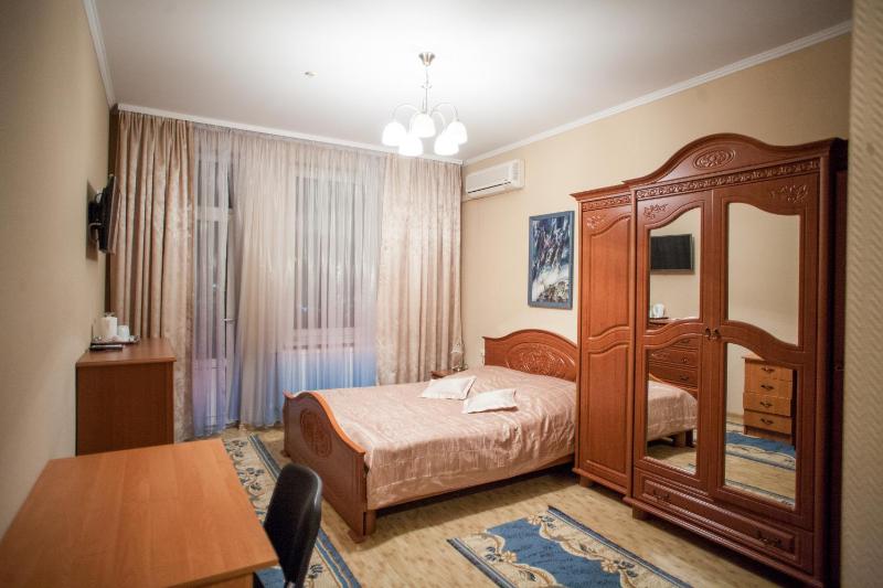 Standard Double Room image 1