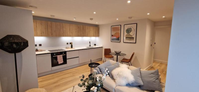 Open Mind Property - New Build 1 Bed with Free Parking - image 11