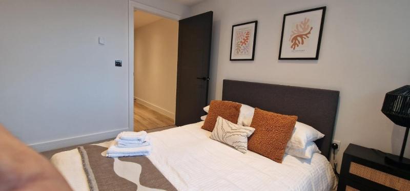 Open Mind Property - New Build 1 Bed with Free Parking - image 13