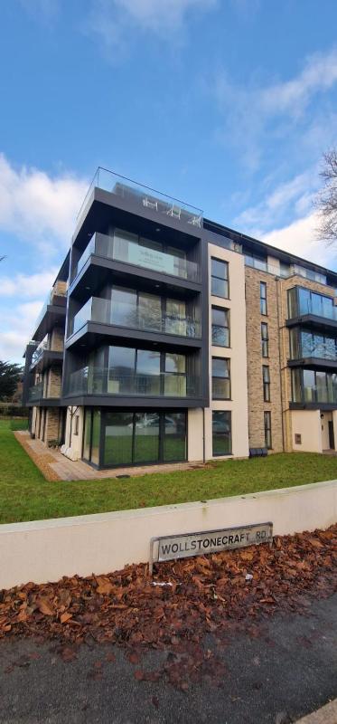 Open Mind Property - New Build 1 Bed with Free Parking - image 14