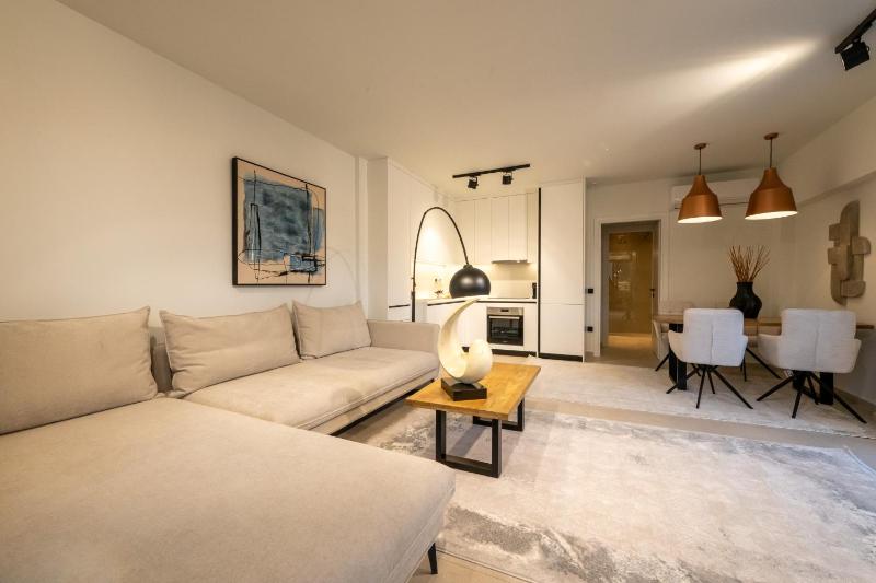 Elektra Roof Top Suite - image 6