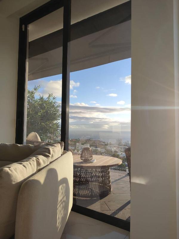 Luxury Oasis in Costa Adeje - image 4