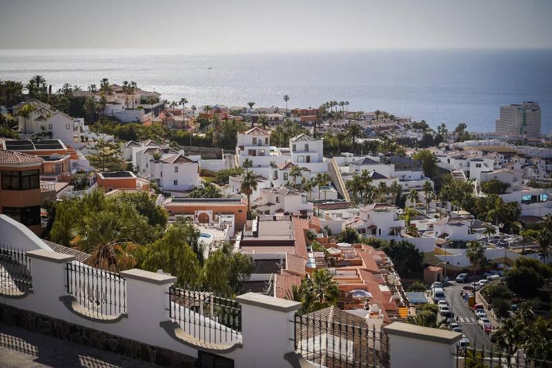 Luxury Oasis in Costa Adeje - image 9