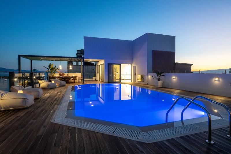 Elektra Roof Top Suite - image 39