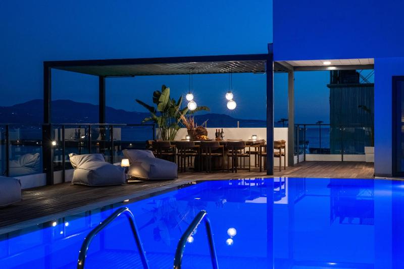 Elektra Roof Top Suite - image 35