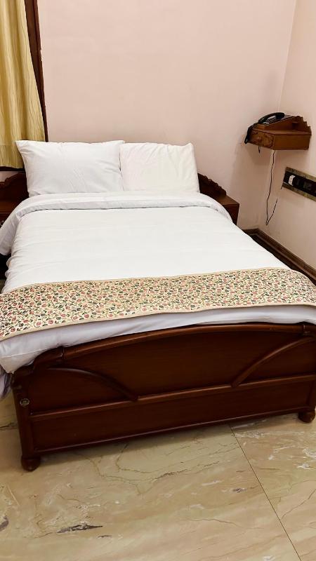 Luxstaykochi -Luxury Villa Near JLN Metro - image 7