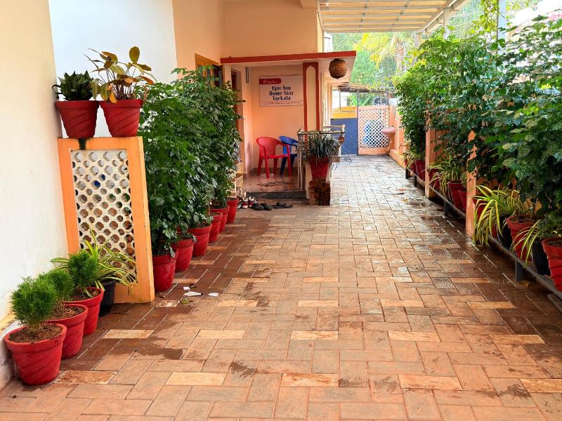 Epic inn villa 3 bhk with kitchen Varkala cliff - image 6