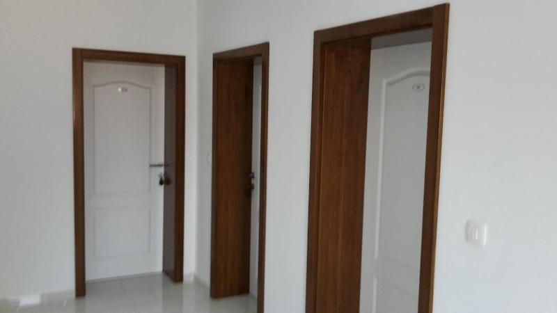 Twin Room with Bathroom image 2