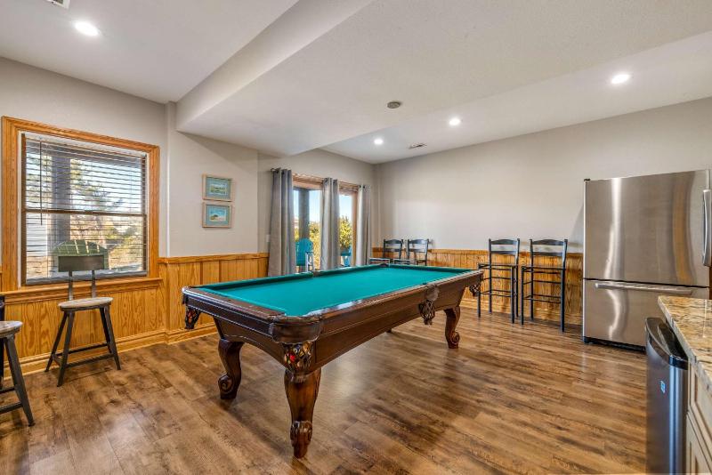 Spacious KDH Getaway with Views Near Beach & Shops - image 35