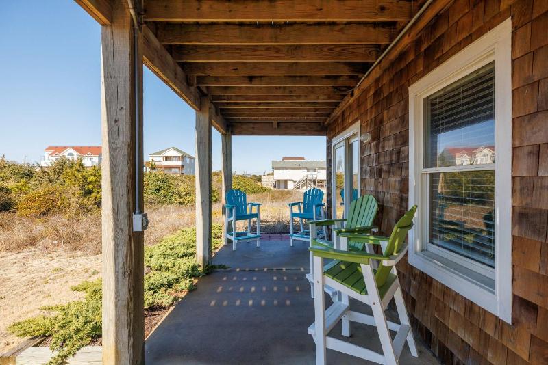 Spacious KDH Getaway with Views Near Beach & Shops - image 49
