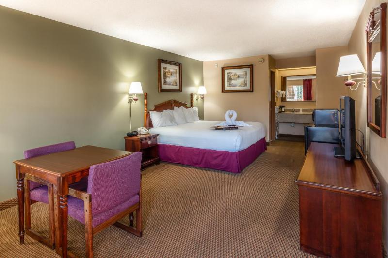 Premiere King Bed Select (Ground Level) image 2