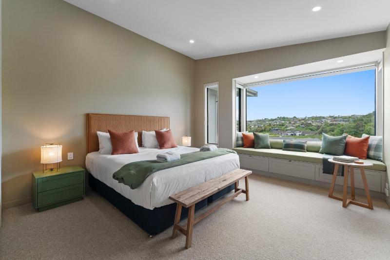 The Moorings Apartment 6 - Close to the Lake! - image 30