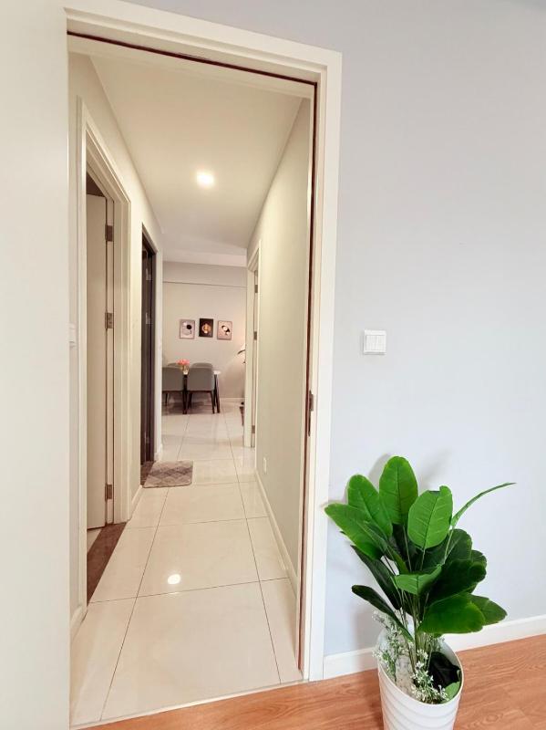 Corner Apartment with Cozy & Relaxing Vibe - image 13