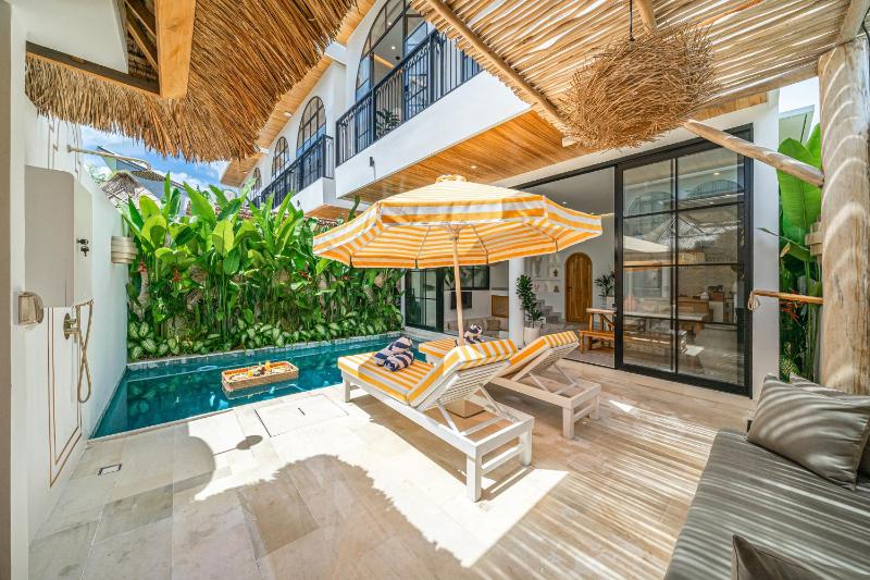 Tropical Mediterranean Villas in Canggu - image 1