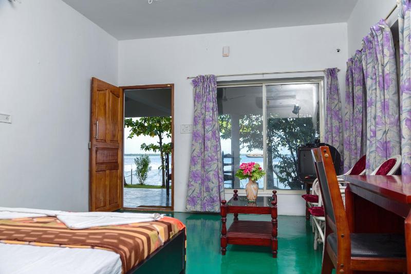 Orchid Lake View Homestay - image 8