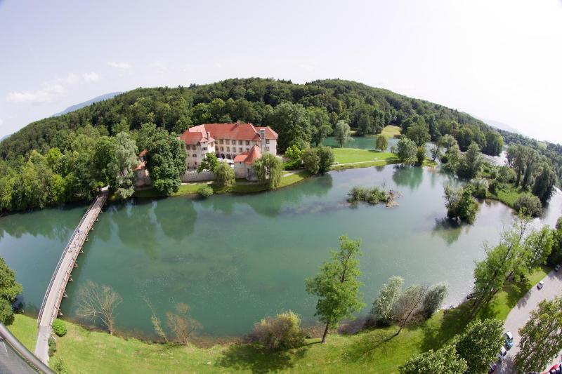 Special Offer - Double Room with Romantic Package image 2