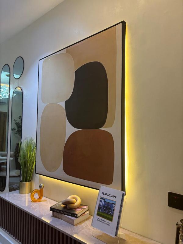The apartment is calm - image 10