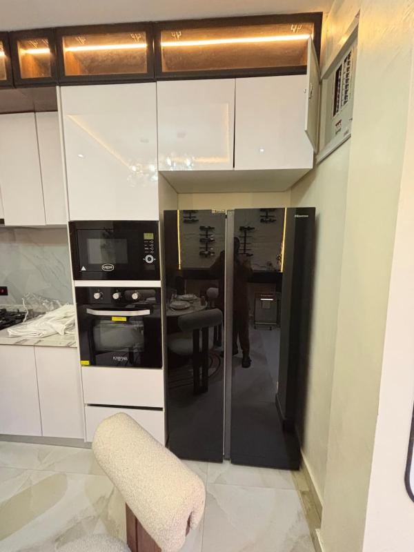 The apartment is calm - image 12