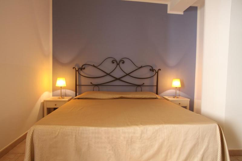 Double Room with Sea View image 3