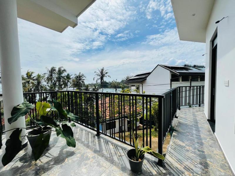 Dondra OceanLight Villa - image 13