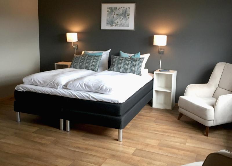 Double Room image 2