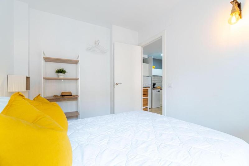 1002 Precioso apartamento a 250 m de la playa by homeselectspain - image 2