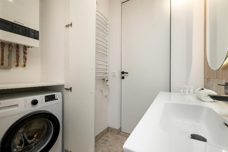 Unique Studio with Parking Space and Swimming Pool by Noclegi Renters - image 20