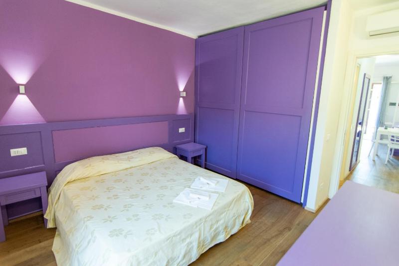 Elbamar Lacona - image 39