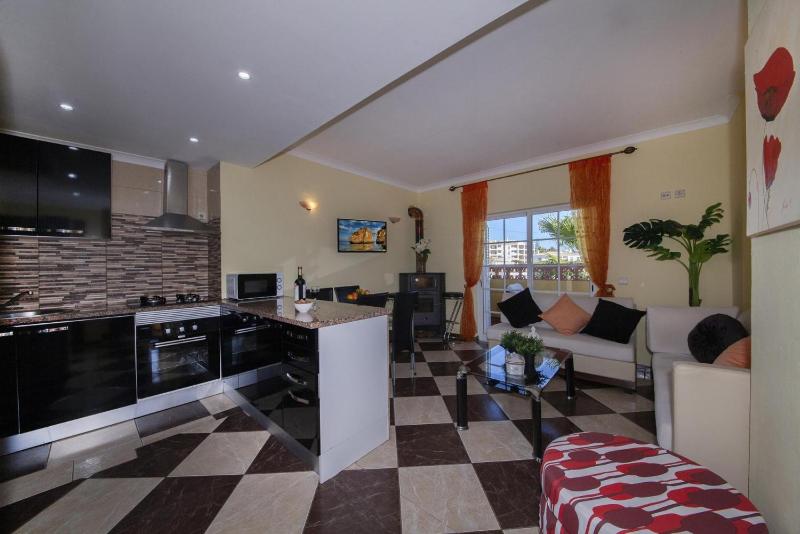 B47 - Walkway Beach View Apartment - image 34