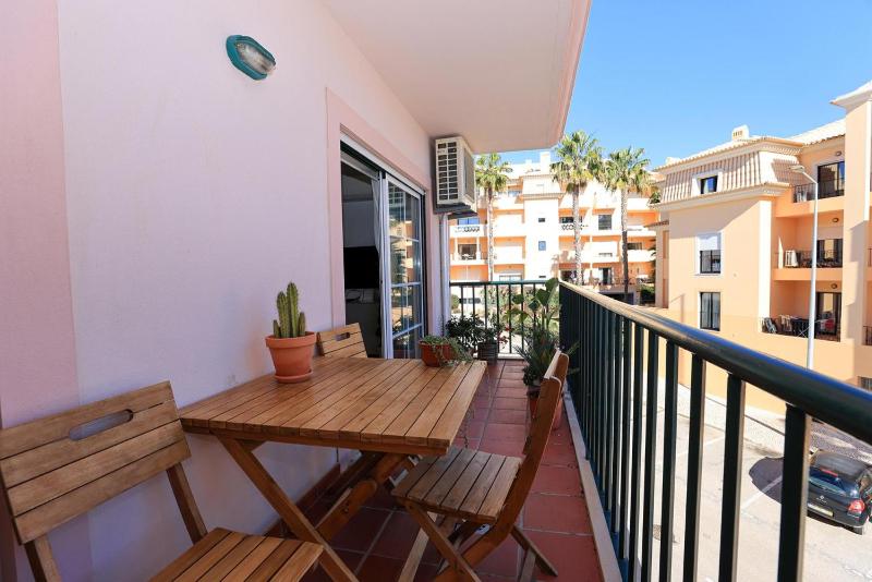 B95 - Casa Melo Apartment in Praia da Luz - image 8