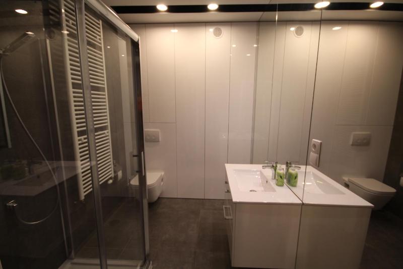 Apartament na Złotej - image 9