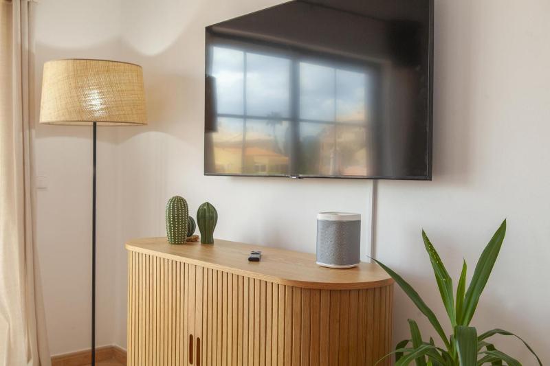 B73 - Luz Sun Holiday Apartment - image 7