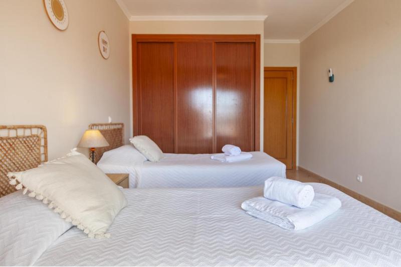 B73 - Luz Sun Holiday Apartment - image 47