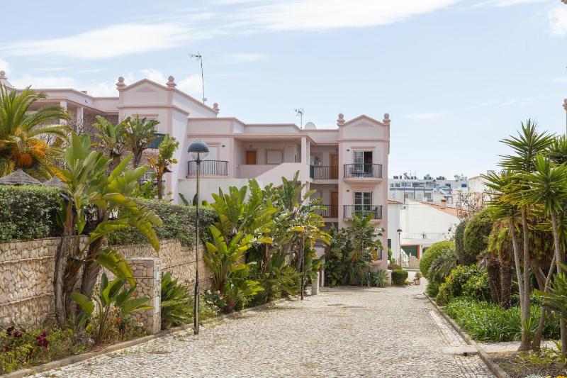 B73 - Luz Sun Holiday Apartment - image 42