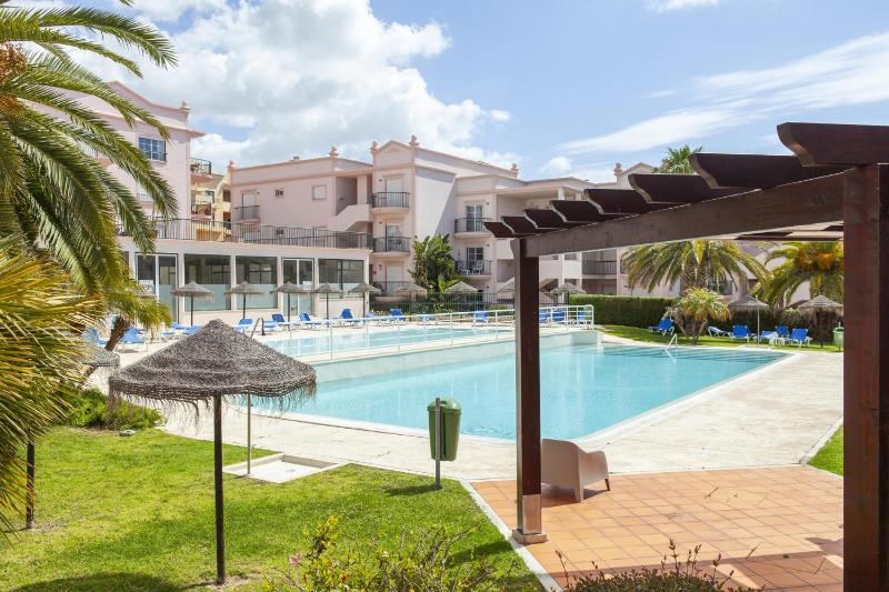 B73 - Luz Sun Holiday Apartment - image 34