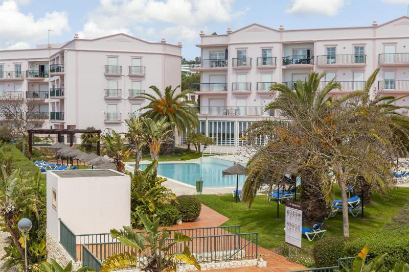 B73 - Luz Sun Holiday Apartment - image 15