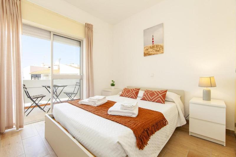 B69 - Village of Luz Apartment - image 15