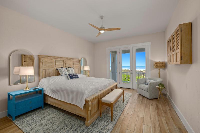 8242 Breakers Blvd home - image 7