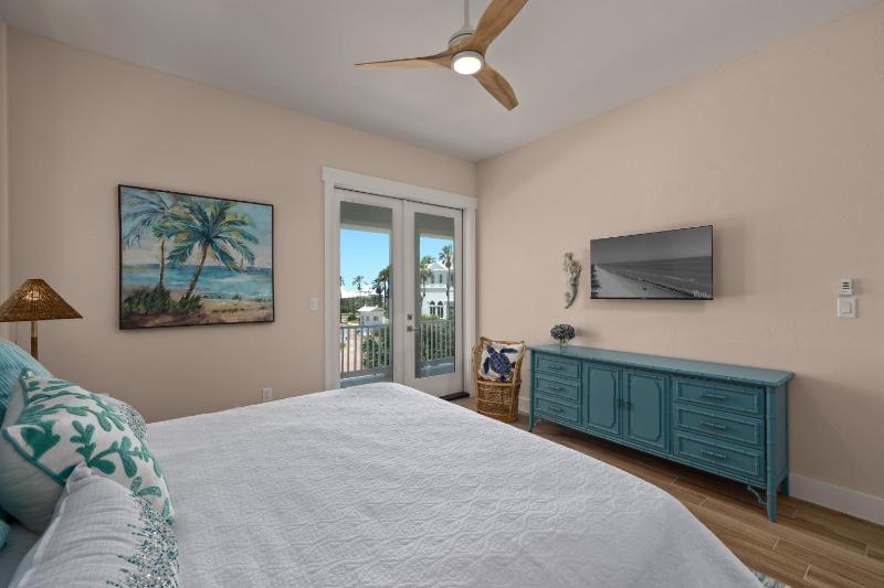 8242 Breakers Blvd home - image 21