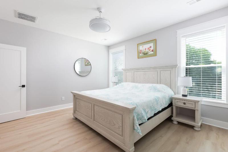 Modern Home in the Heart of KDH Minutes to Beach & More - image 17