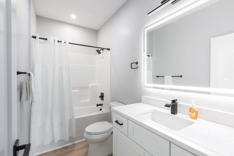 Modern Home in the Heart of KDH Minutes to Beach & More - image 35