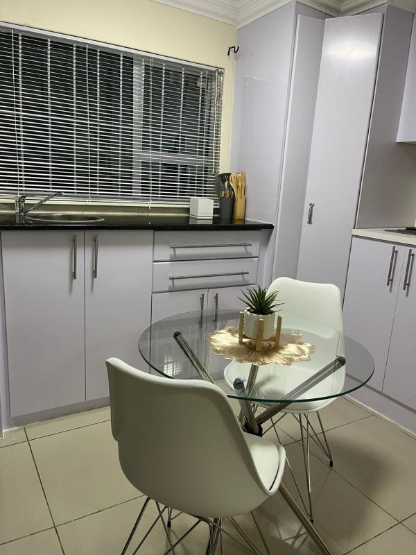 Royaltics place - cottage 2 - image 12
