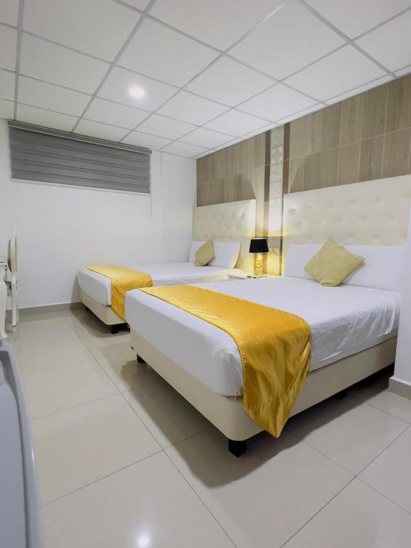 Royal Rooms - image 9