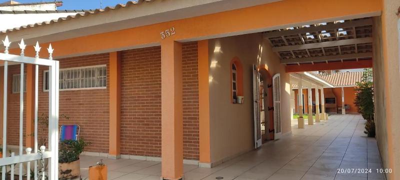 Casa Temporada em Itanhaém - image 1