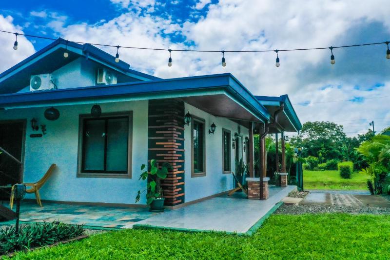 House Monstera Arenal - image 1