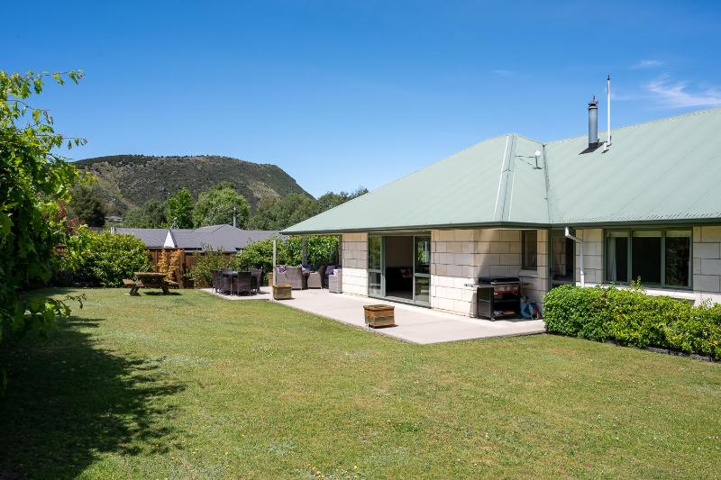 Hedditch Hideaway - image 7
