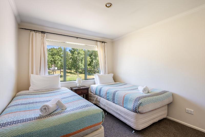 Hedditch Hideaway - image 4